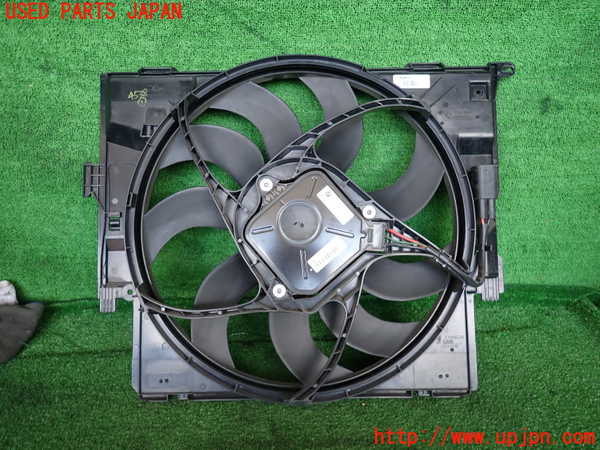 2UPJ-45386836]BMW 320d(3D20) F30 電動ファン1 中古_m0001.jpg