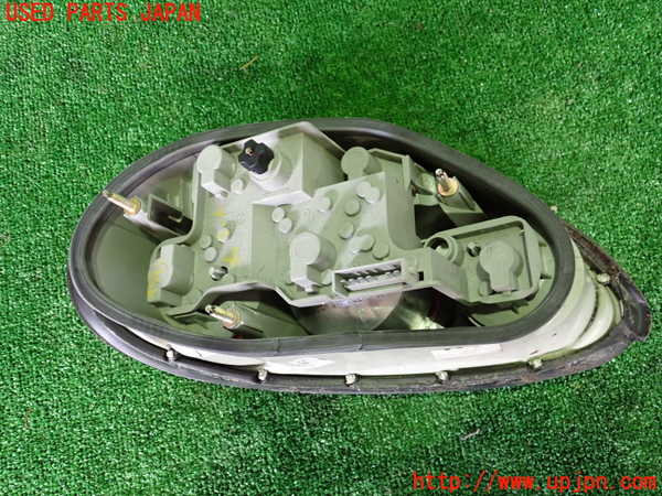 2UPJ-45421530]ジャガー・XKシリーズ(J413A)右テールランプ 中古_m0002.jpg
