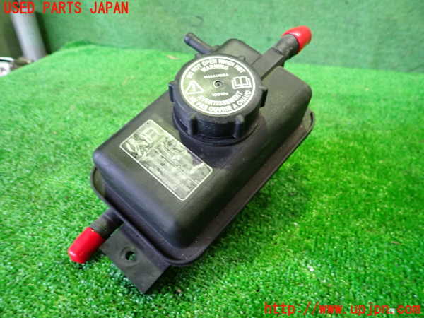 2UPJ-45422410]ジャガー・XKシリーズ(J413A)ラジエータータンク 中古_m0001.jpg