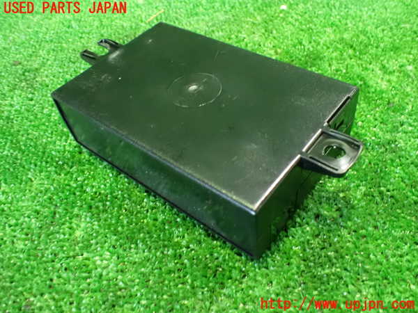 2UPJ-45426149]ジャガー・XKシリーズ(J413A)コンピューター4 中古 LJA1970AC_m0002.jpg