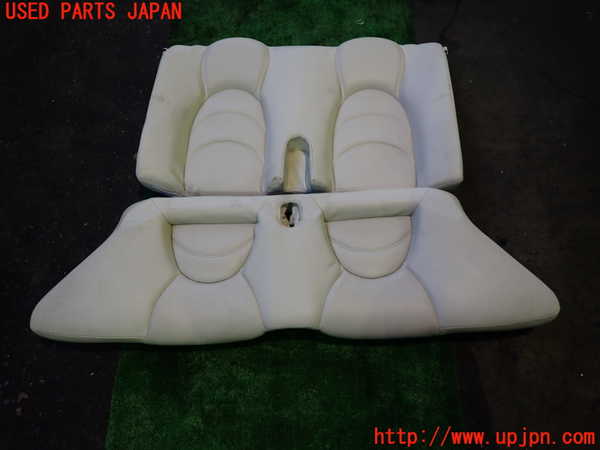 2UPJ-45427385]ジャガー・XKシリーズ(J413A)リアシート 中古_m0001.jpg
