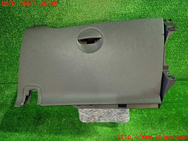 1UPJ-45487516]ルノー・カングー(KWH5F1)グローブボックス1 中古_m0001.jpg