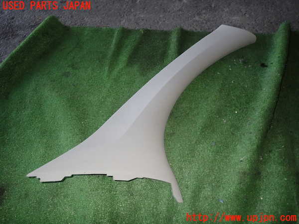 1UPJ-45657655]ルノー・カングー(KWH5F1)右フロントピラートリム 中古_m0001.jpg