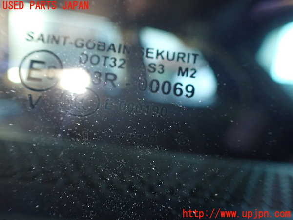 1UPJ-45901382]ポルシェ・カイエン ターボ(9PAM4851A)左クォーターガラス 中古 (SAINT-GOBAIN SEKURIT M2 43R-00069)_m0002.jpg