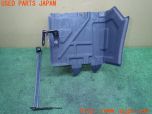 3UPJ=71690023]NISSAN GT-R(R35 MY08)前期 リアインナーフェンダーブラケット 78853-JF00A ガードドラフター 左 中古_s1