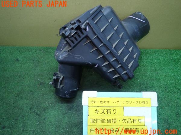 3UPJ=71690107]NISSAN GT-R(R35 MY08)前期 エアクリーナーボックス 16500-JF00A 難あり 中古_m0