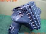 3UPJ=71690107]NISSAN GT-R(R35 MY08)前期 エアクリーナーボックス 16500-JF00A 難あり 中古_s1