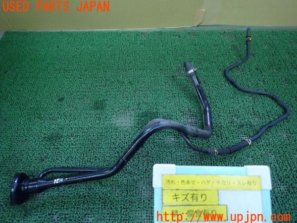 3UPJ=71690151]NISSAN GT-R(R35 MY08)前期 給油口 配管 中古_m0