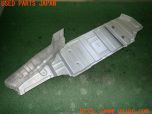 3UPJ=71690157]NISSAN GT-R(R35 MY08)前期 ヒートインシュレーター 74761-JF00A 遮熱板 中古_s2