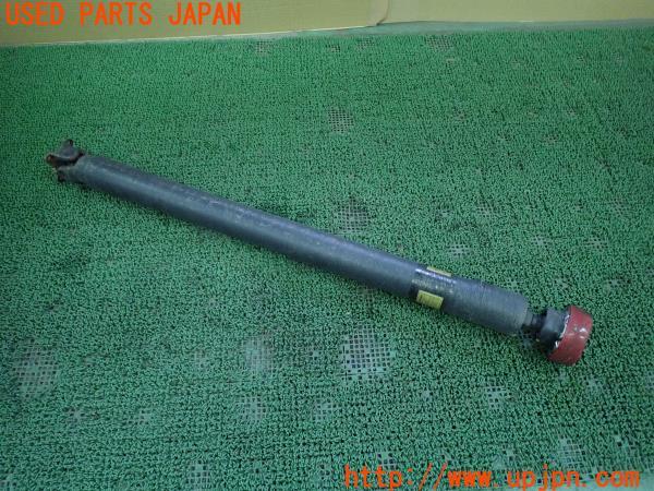 3UPJ=71690206]NISSAN GT-R(R35 MY08)前期 プロペラシャフト C7300-JF00A 中古_m1