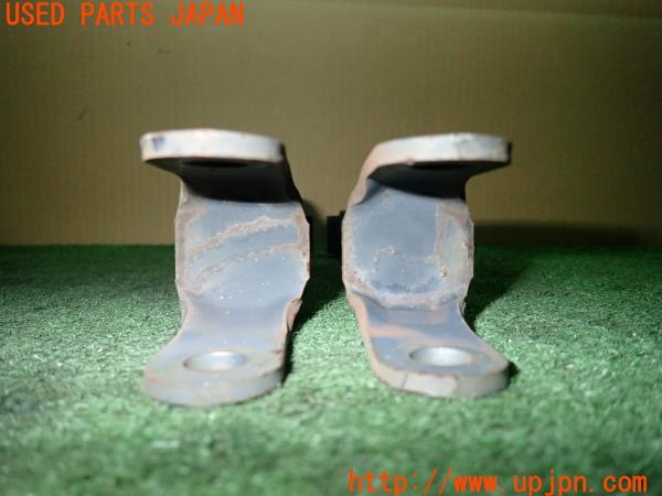 3UPJ=71690418]NISSAN GT-R(R35 MY08)前期 純正 リアテンションロッド 55110-JF00B 左右 中古_m3