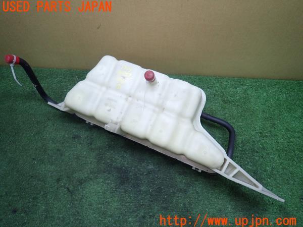 3UPJ=73540156]NISSAN GT-R Premium Edition(R35 MY07)前期 リザーブタンク 21710-JF00A ジャンク_m3