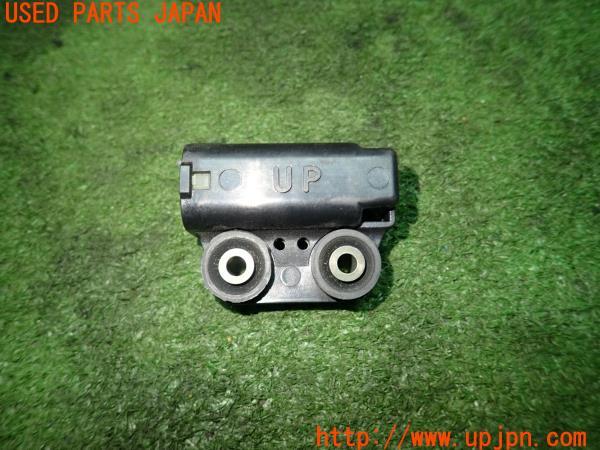 3UPJ=90010557]ヤマハ・YZF-R1(RN124)純正 転倒センサー アングルセンサー 中古_m0