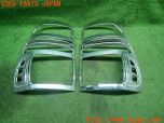 3UPJ=90500012]ランクル100系(HDJ101K)前期 WELLSTAR ウエルスター テールランプカバー TLC-T22A 左右 中古_s0