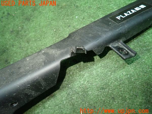 3UPJ=90880431]カワサキ・ニンジャ ZX-10R(ZXT02L)純正 チェーンカバー 中古_m1