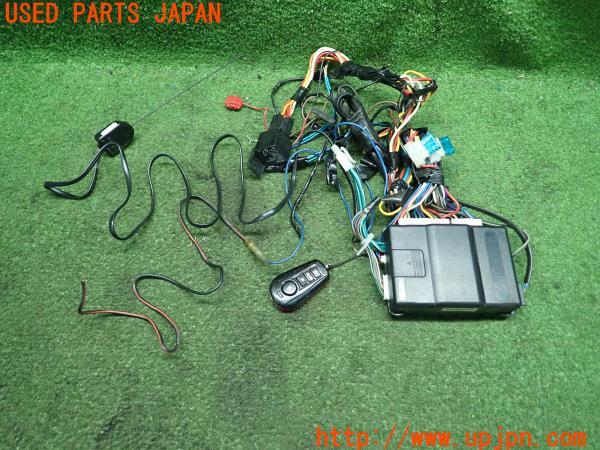 3UPJ=91390539]ランクル100系(UZJ100W)前期 社外 セキュリティ オートアラーム 盗難防止 中古_m0
