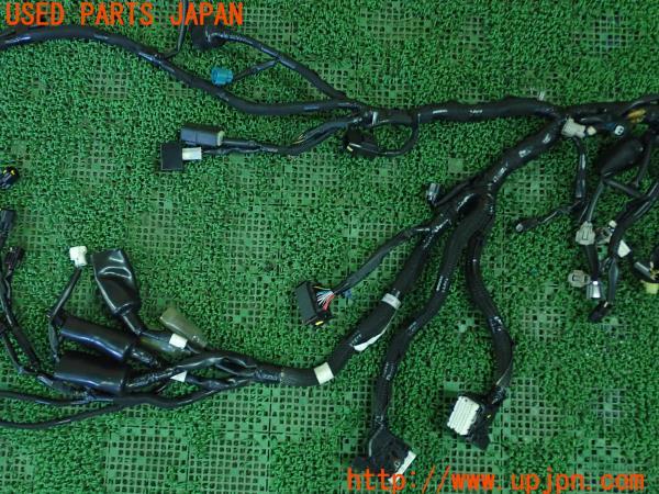 ZX135USK-6 | ショートリーチシリーズ | 土木 ｜業種から探す ｜ 商品情報 ｜ 日立建機日本