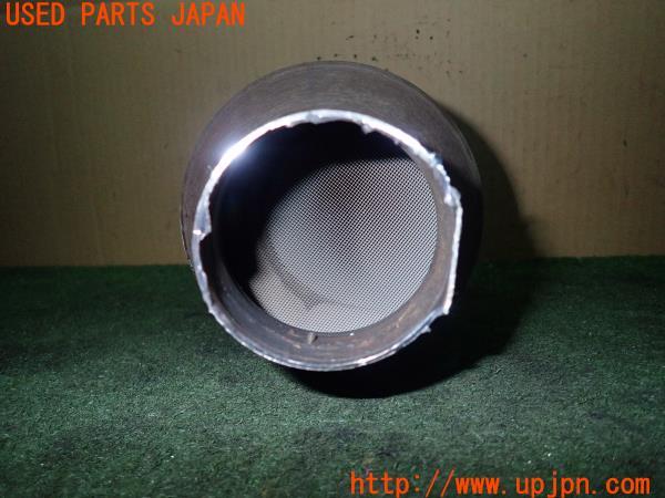 3UPJ=91800159]BMW 218d アクティブツアラー(2C20 F45)純正 触媒 マニバーター マテリアル 約1.5Kg 切断加工品 ジャンク_m3