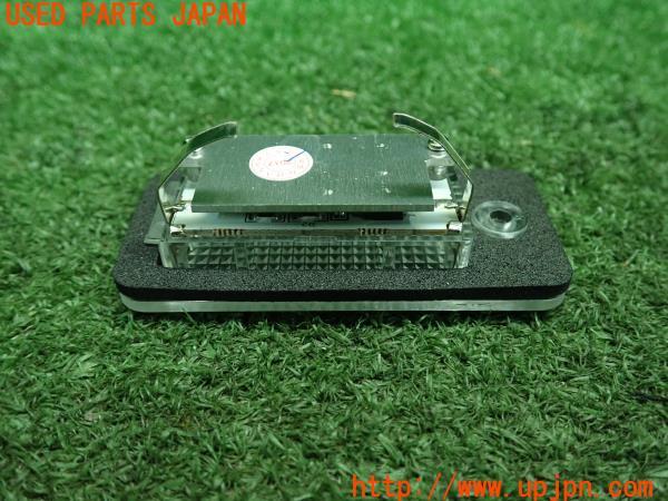 3UPJ=92060590]アウディ Q7 初代(4LBHKA 4L系)初期型 EALE ライセンス灯 R-149 LEDランプ 片側のみ 中古_m2
