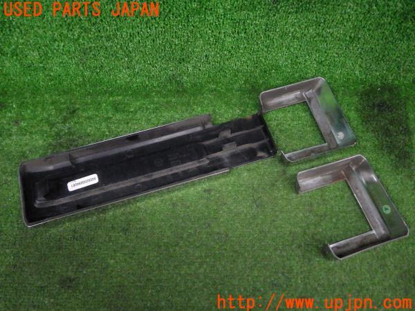 3UPJ=93550014]ジープ ラングラー Unlimited Sport(JK38L 3代目)前期 MIYAMA ヒンジカバー リアゲート メッキカバー 中古_m4