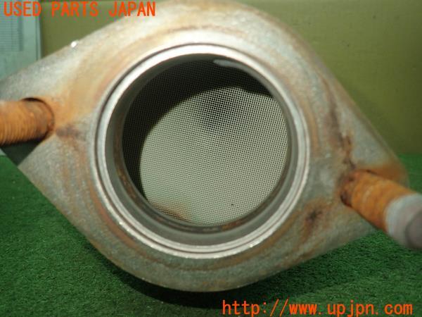 3UPJ=93670159]エクリプスクロス(GK9W)純正 触媒 マニバーター マテリアル 約3.9Kg 切断加工品 ジャンク_m2