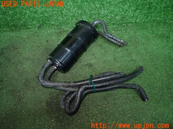 3UPJ=94900153]トライアンフ ストリート トリプル RS(H4J765)純正 チャコール キャニスター 中古_m1
