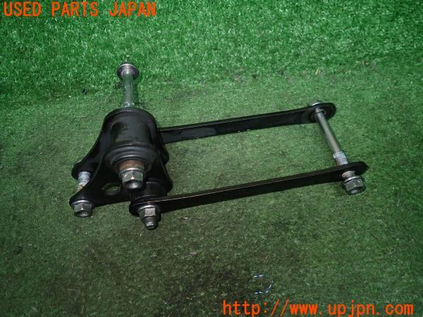 3UPJ=94900561]トライアンフ ストリート トリプル RS(H4J765)サスペンションリンク サスリンク 中古_m1