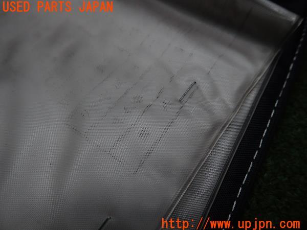 3UPJ=95200802]2011年 アウディQ5(8R系)前期 取扱説明書 取説 ケース 中古 _m4