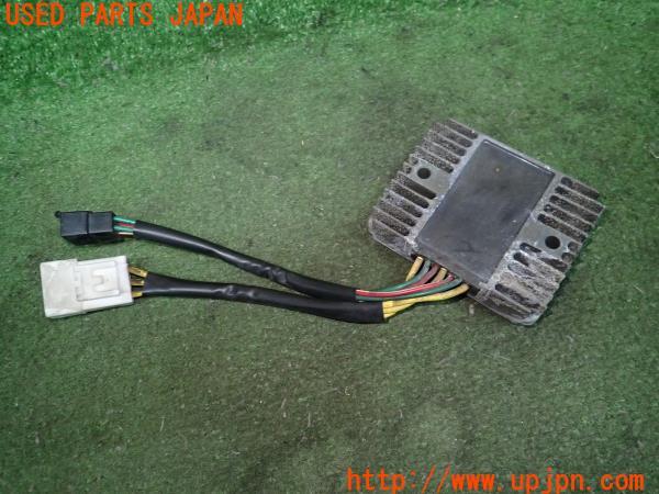 3UPJ=97170116]モトグッツィ V7 レーサー(GT79B)レギュレーター レクチファイア 中古_m1