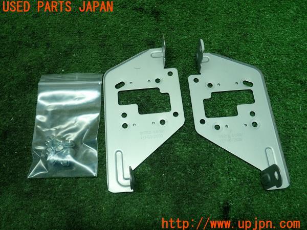 ランクル100(UJZ100W)前期 Kanatechs カナテクス ナビ取付キット