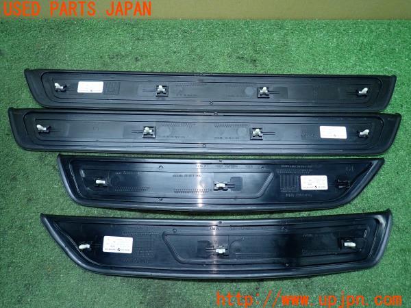BMW M5(FV44M F10)前期 純正 スカッフプレート 中古 の商品画像