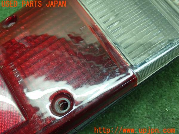 ランクル60(HJ61V(改))後期 TYC テールランプ 11-1466B 11-1467B 中古
