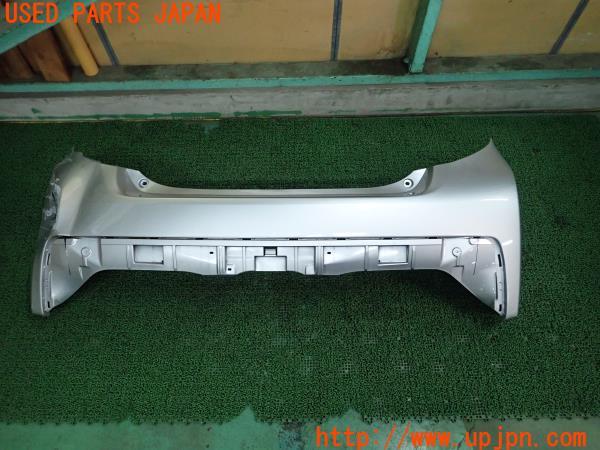 3UPJ=99350058]ヴィッツ(Vitz)ハイブリッド(NHP130)純正 リアバンパー カバー 52159-52820 リヤ エアロ ジャンク_m0