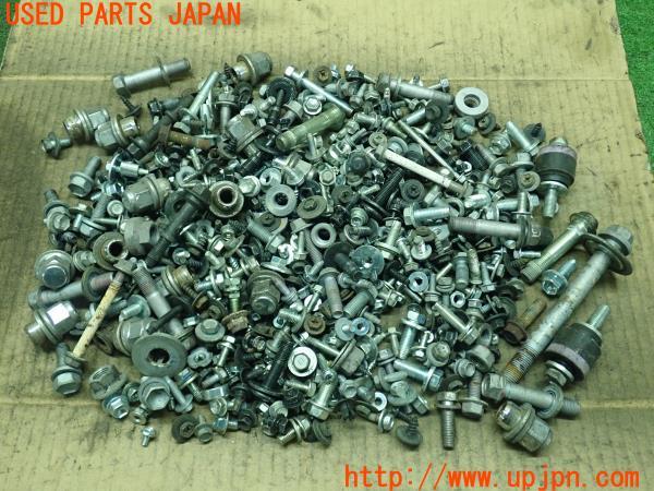 3UPJ=99670720]レクサス GS250h(GWS191)後期 ネジ・ナット・ステー類 セット ジャンク_m0