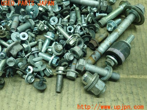 3UPJ=99670720]レクサス GS250h(GWS191)後期 ネジ・ナット・ステー類 セット ジャンク_m4