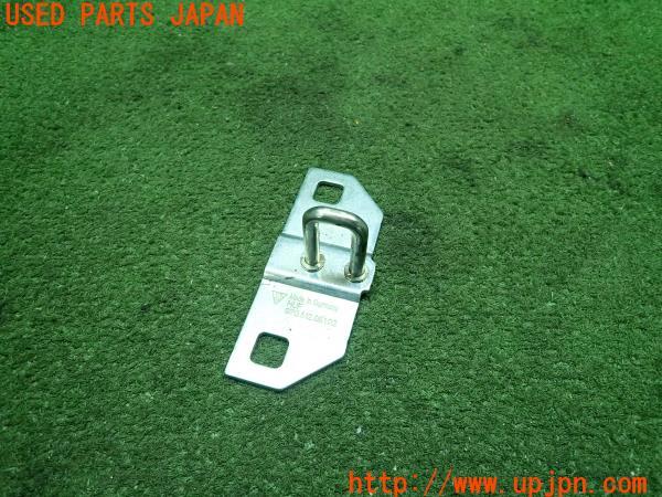 3UPJ=10020652]ポルシェ パナメーラ 4(970)2013y 純正 トランクキャッチ 970.512.051.02 中古_m0