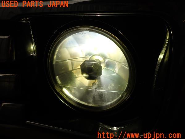 3UPJ=10220561]ランクル70系(HZJ77HV(改))中期 社外 LED付き ヘッドライト ランプ 左右 中古_m4