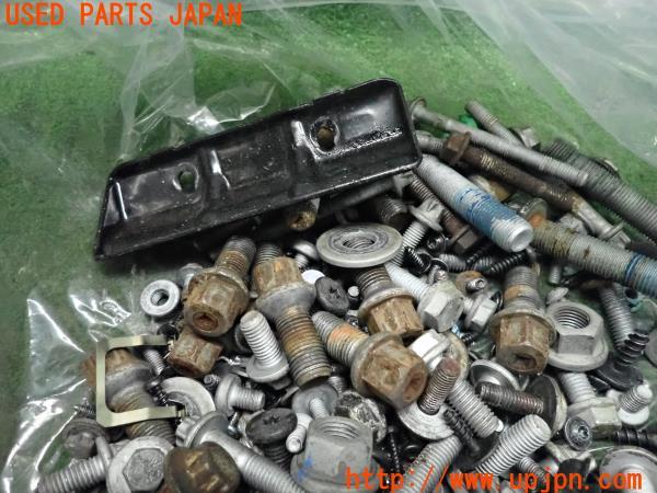3UPJ=10270720]ベンツ V350(W639)2012ｙ ボルト ネジ ナット ステー類 セット ジャンク_m4