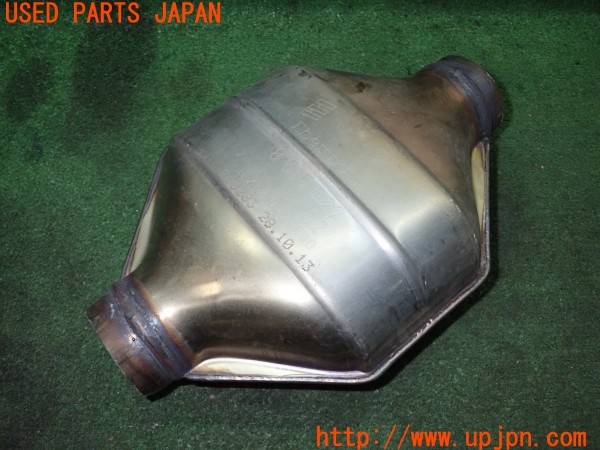 3UPJ=10340153]BMW 320d(F30)前期 2014y 純正 触媒 マニバーター マテリアル 約1.8Kg 切断加工品 ジャンク_m1