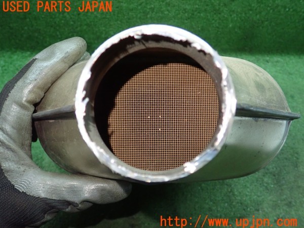 3UPJ=10340153]BMW 320d(F30)前期 2014y 純正 触媒 マニバーター マテリアル 約1.8Kg 切断加工品 ジャンク_m2