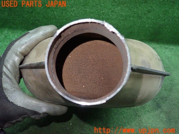 3UPJ=10340153]BMW 320d(F30)前期 2014y 純正 触媒 マニバーター マテリアル 約1.8Kg 切断加工品 ジャンク_m3