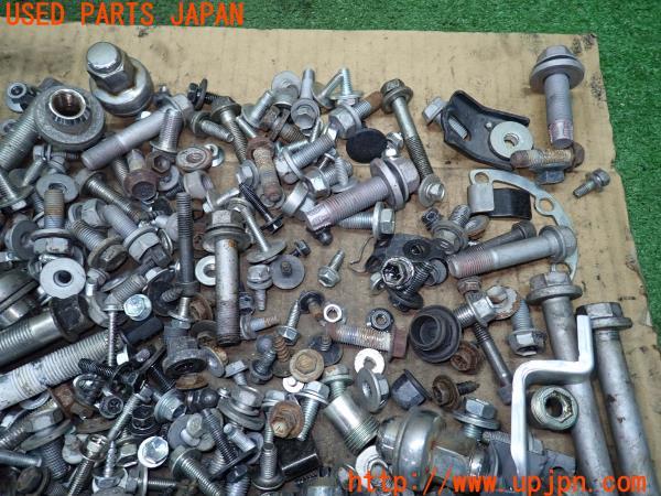 3UPJ=10380720]レクサス LS600hL(UVF46)前期 ネジ・ナット・ステー類 セット ジャンク_m2