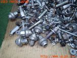 3UPJ=10380720]レクサス LS600hL(UVF46)前期 ネジ・ナット・ステー類 セット ジャンク_s3