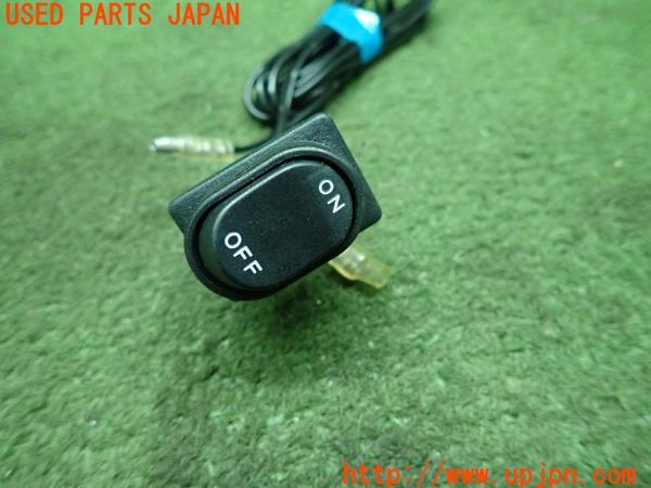 3UPJ=10450532]ヴォクシーハイブリッド(ノアHV)(ZWR80W)後期 汎用 スイッチ オン オフ イルミ ランプ 中古_m1