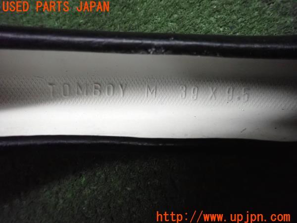 3UPJ=10450617]ヴォクシーハイブリッド(ノアHV)(ZWR80W)後期 TOMBOY ハンドルカバー 中古_m2