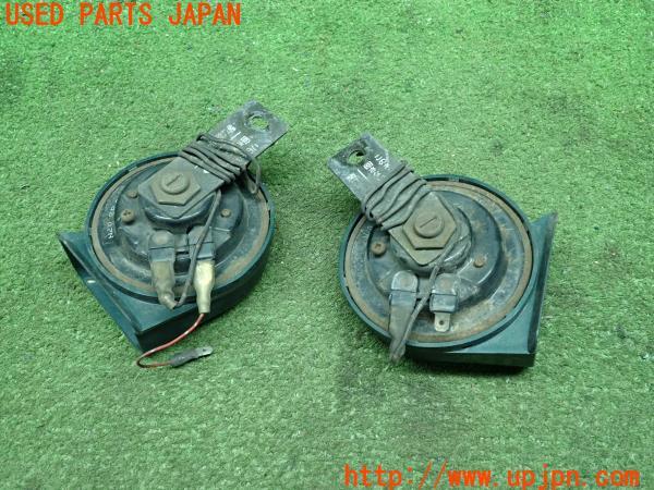3UPJ=10510563]ランクル80系(FZJ80G)中期 MITSUBA ホーン ALPHA HORN 400Hz/480Hz 2個セット 中古_m3