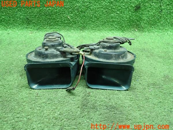 3UPJ=10510563]ランクル80系(FZJ80G)中期 MITSUBA ホーン ALPHA HORN 400Hz/480Hz 2個セット 中古_m4