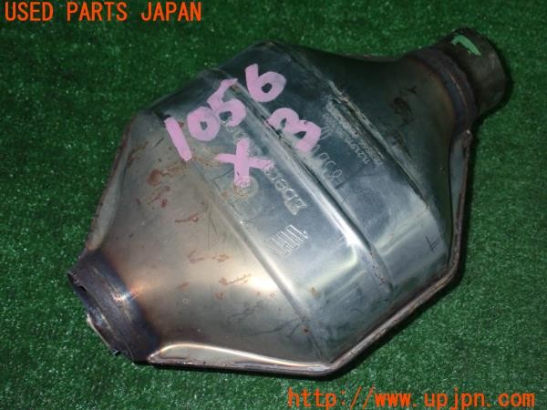 3UPJ=10560153]BMW X3(F25)xDrive20d Mスポーツ 前期 触媒 マニバーター マテリアル 約1.8kg 切断加工品 ジャンク_m0