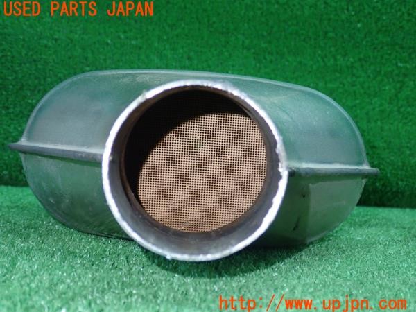 3UPJ=10560153]BMW X3(F25)xDrive20d Mスポーツ 前期 触媒 マニバーター マテリアル 約1.8kg 切断加工品 ジャンク_m2