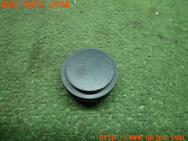 3UPJ=10570800]ハイエースバン200系(KDH205V)レジアスエース 1型 リア ワイパーレスキット メクラ蓋 リヤ 中古_m0